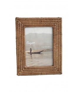 Zoom M - photo frame in honey rattan